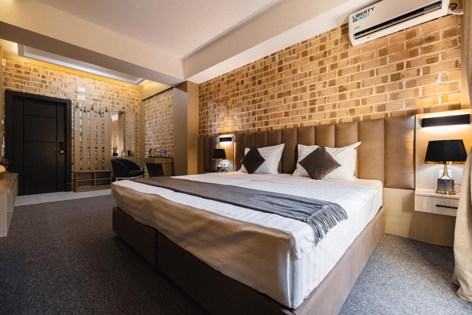 Art Air Hotel Tashkent Exterior foto